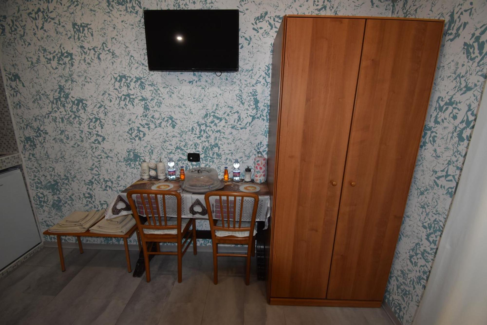 Vichyenichy Hotel Morena Quarto foto