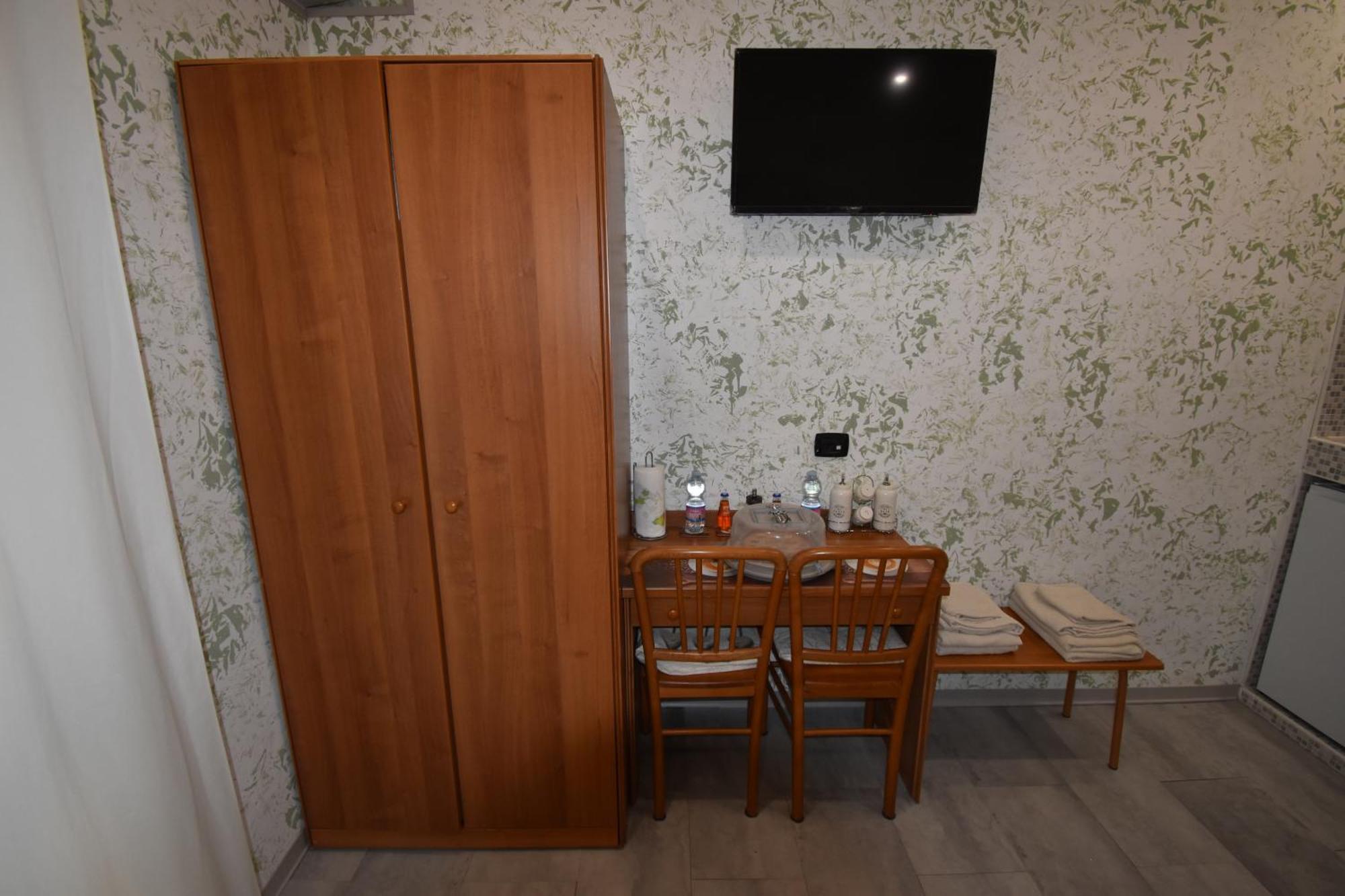 Vichyenichy Hotel Morena Quarto foto